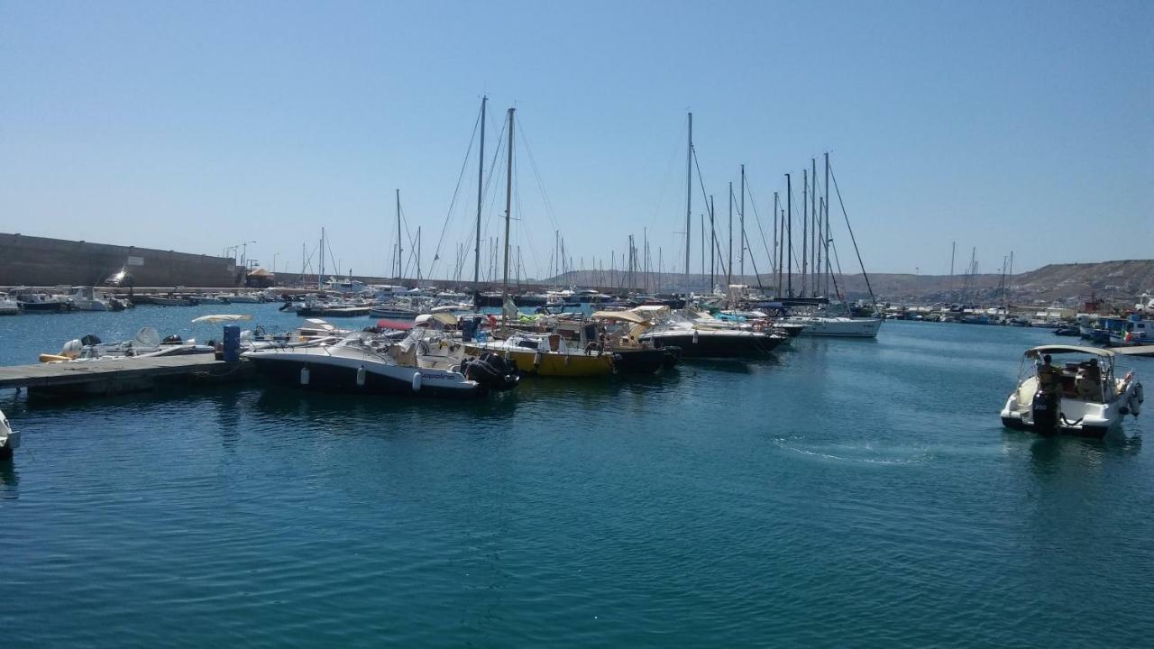 B&B Vista Mare Кротоне Екстериор снимка